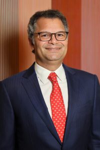 Alberto Cruz Presidente de Excel