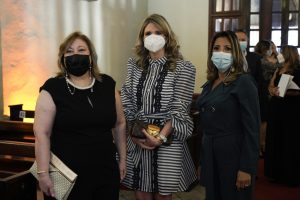 Dafne De ContinAdriana Calcagno y Cossette Alonzo