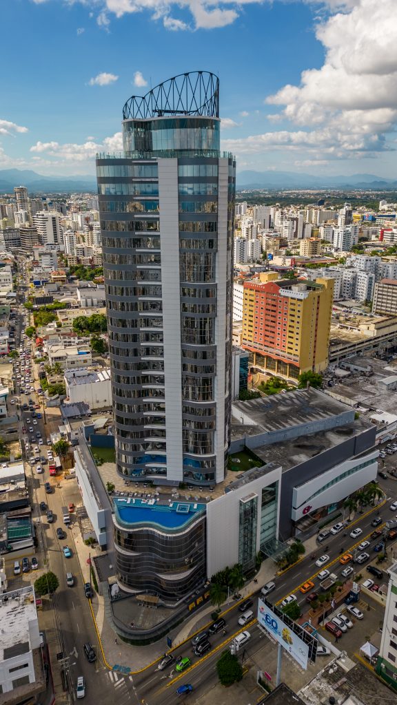 Hotel Embassy Suites By Hilton